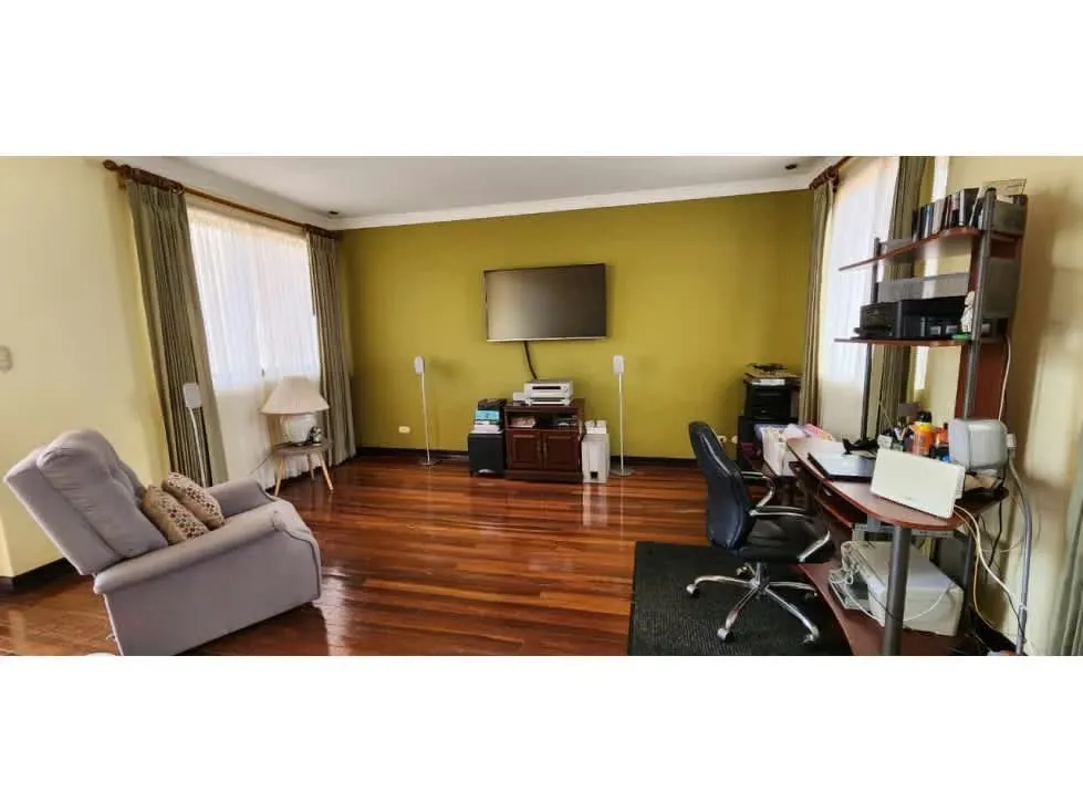 Venta de espectacular casa en Residencial en San Pablo de Heredia, muy cerca de la Universidad Nacional, Colegios, gimnasios, Fresh Market. — photo 2