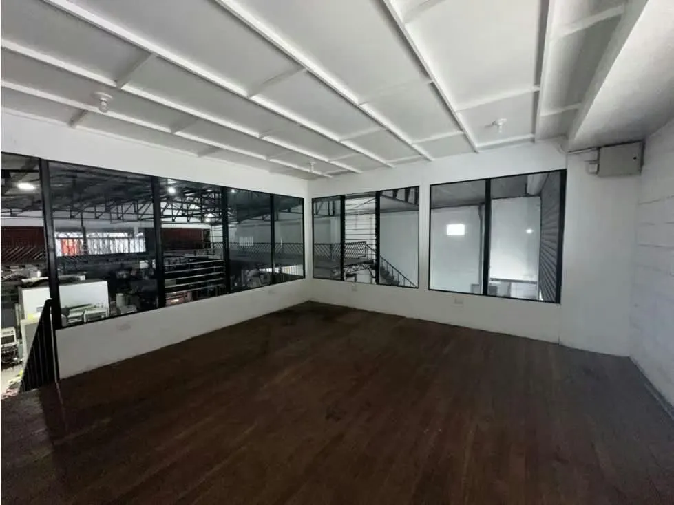 ALQUILER BOGEGA INDUSTRIAL, 850 M2, ELECTRICIDAD TRIFASICA, LA URUCA — photo 2