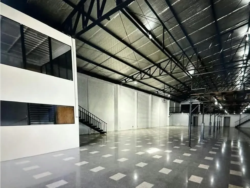 ALQUILER BOGEGA INDUSTRIAL, 850 M2, ELECTRICIDAD TRIFASICA, LA URUCA — photo 4