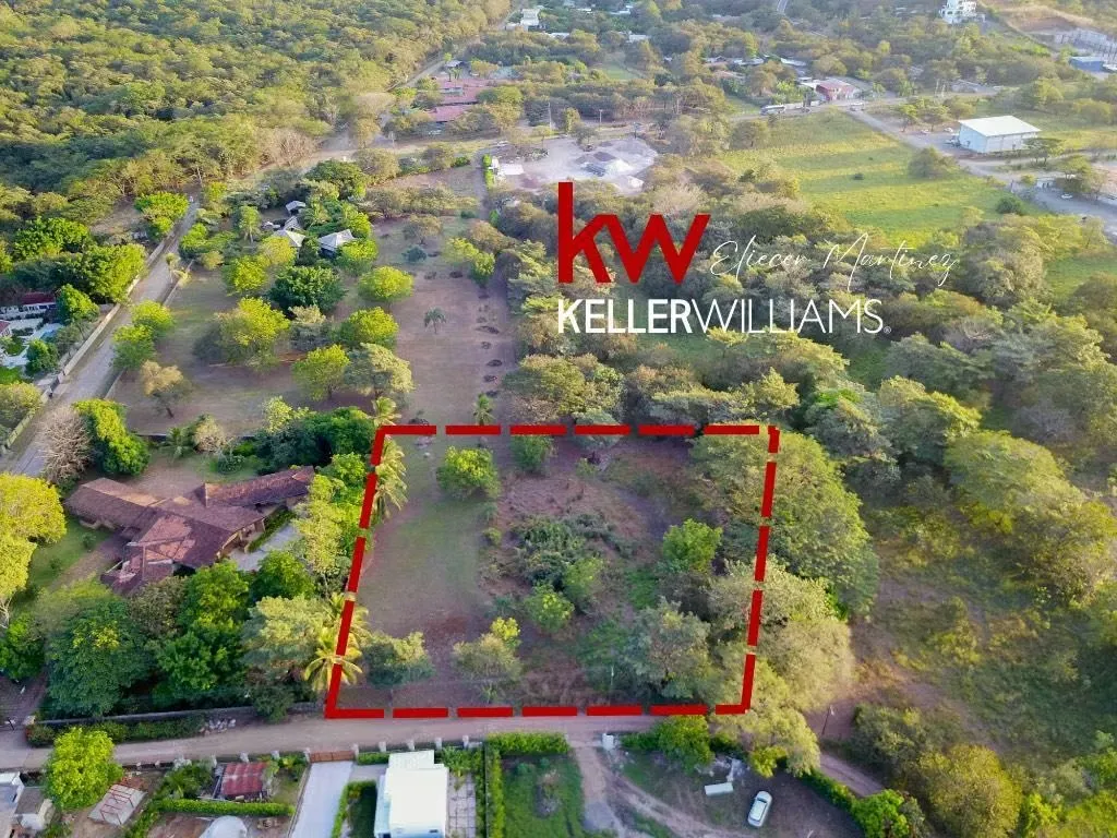 Descubre esta excelente oportunidad de inversión en La Garita Nueva, una ubicación estratégica en ...