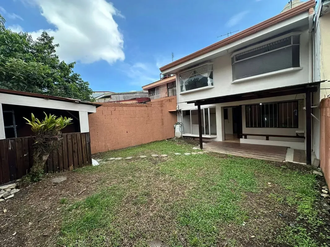 SE VENDE CASA Aserrí REBAJADA! 4hab 2 baños B. CORAZON DE JESUS
