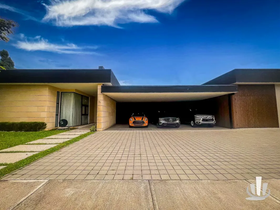 Exclusiva Casa de Lujo en Valle del Sol, Santa Ana