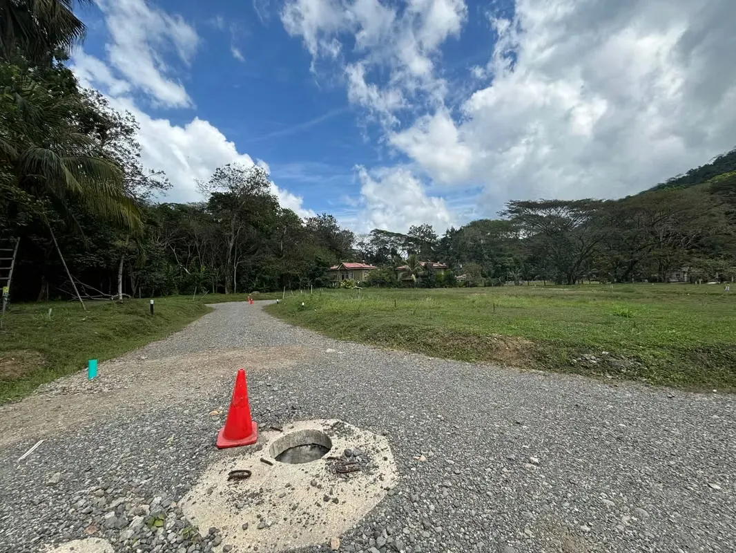** CONSTRUYA LA CASA DE SUS SUEÑOS EN LA PLAYA RODEADO DE NATURALEZA ** — photo 2