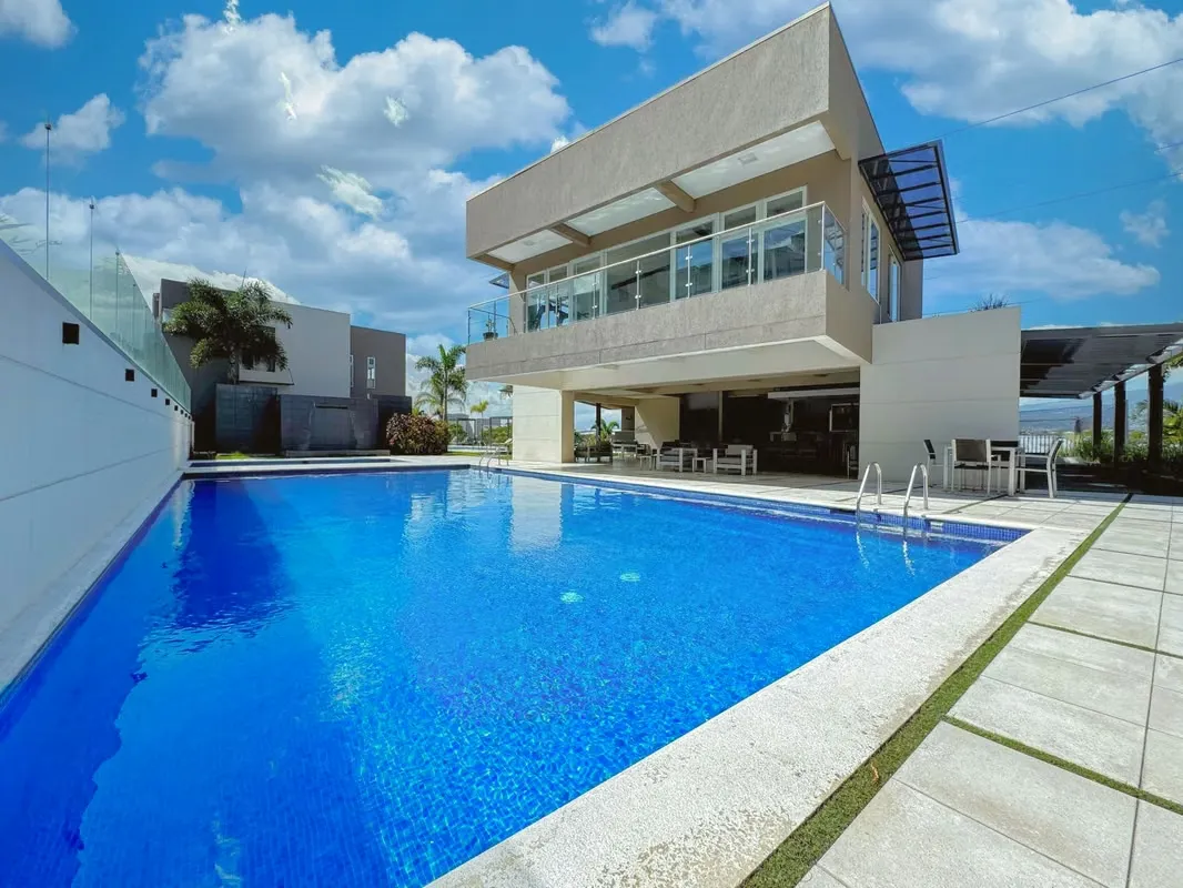 House for Rent in Gated Community – Guachipelín