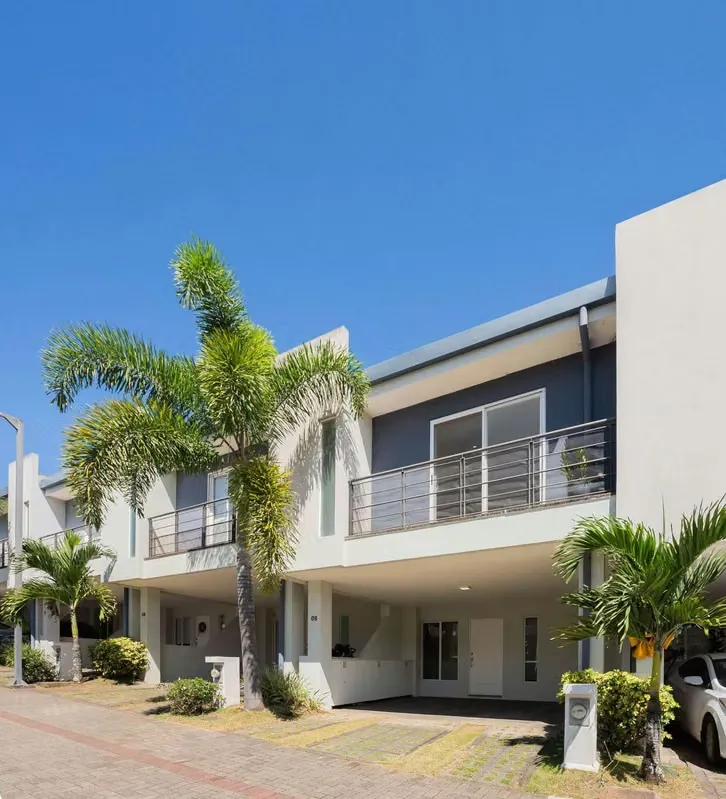 EXCLUSIVE TOWNHOME FOR SALE IN SANTA ANA