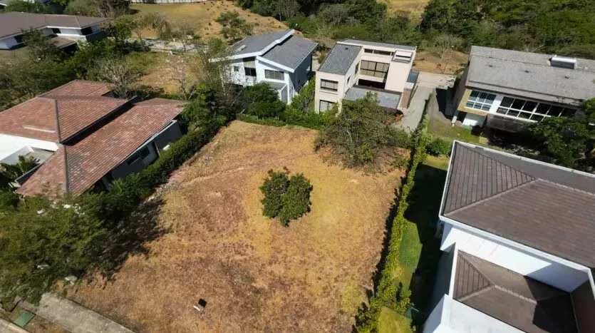 Código: 124066 Ubicado en un prestigioso condominio en San Rafael de Alajuela, este lote de 761 m² le ofrece la oportunidad de construir la casa de sus sueños en un entorno seguro y ... — photo 3