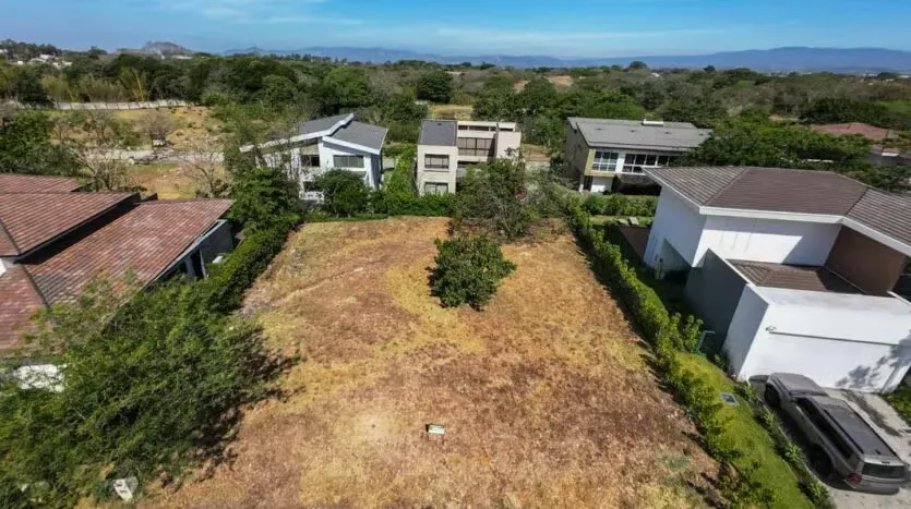 Código: 124066 Ubicado en un prestigioso condominio en San Rafael de Alajuela, este lote de 761 m² le ofrece la oportunidad de construir la casa de sus sueños en un entorno seguro y ... — photo 4