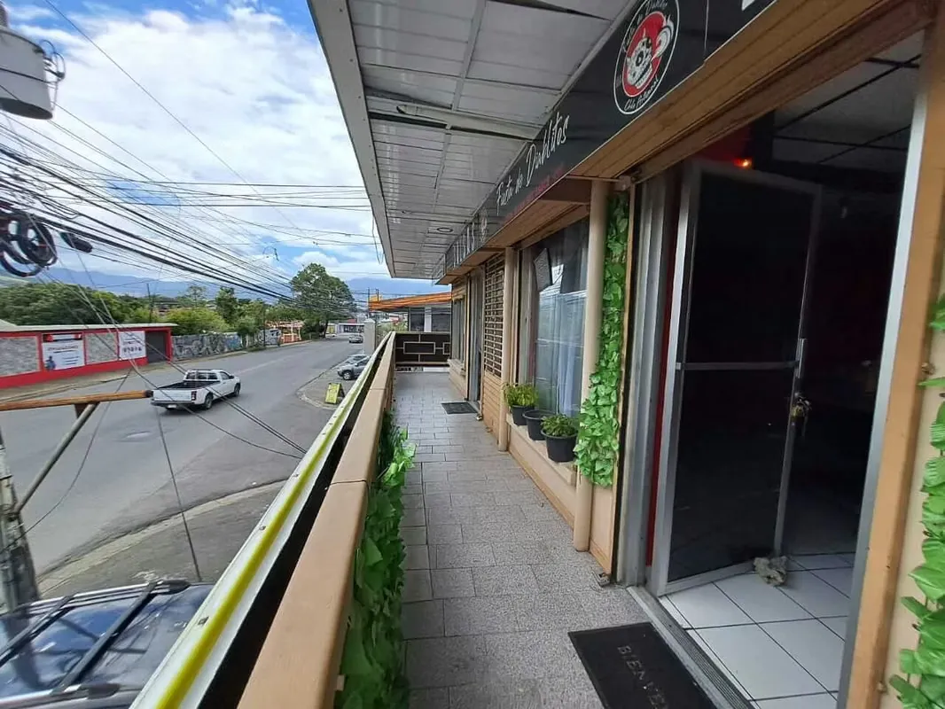 For sale corner building Desamparados 2 floors 7 offices