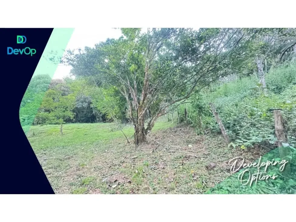 Descubre estos hermosos terrenos segregados de una propiedad de naturaleza solar, ubicados en Vainilla de Atenas, una zona ...