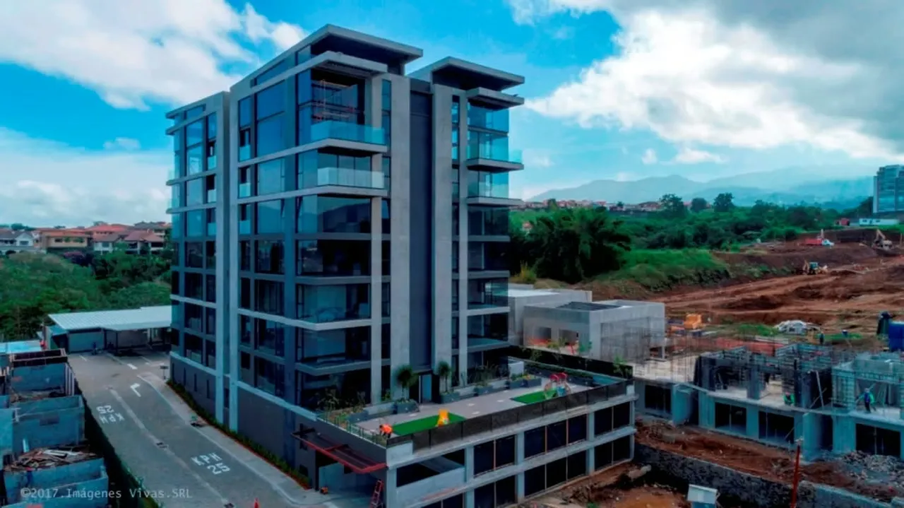 Stunning Penthouse for Sale in Curridabat!!