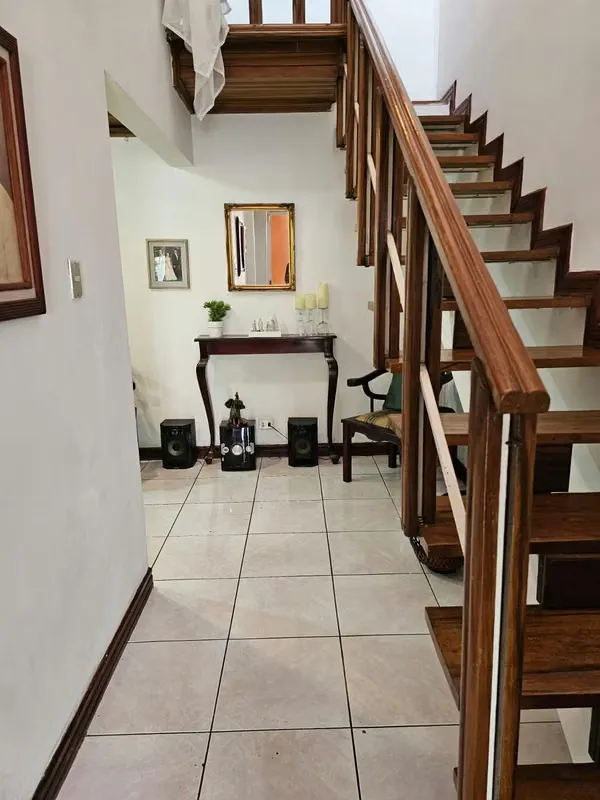 House with 2 floors, in La Uruca Robledal — photo 3