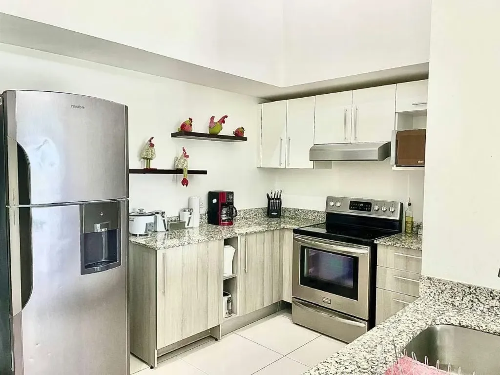 Penthhouse for sale in Torres de Heredia