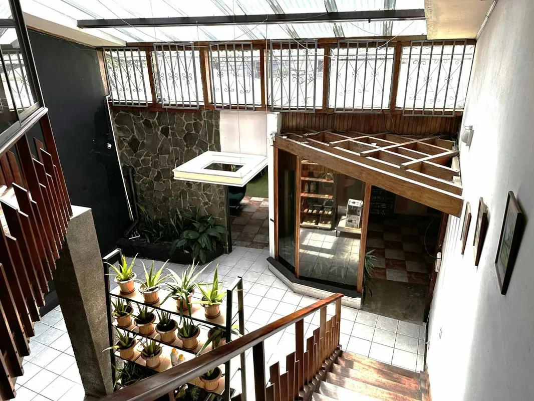 Mixed-use property for sale in Santo Domingo de Heredia for business or living — photo 2