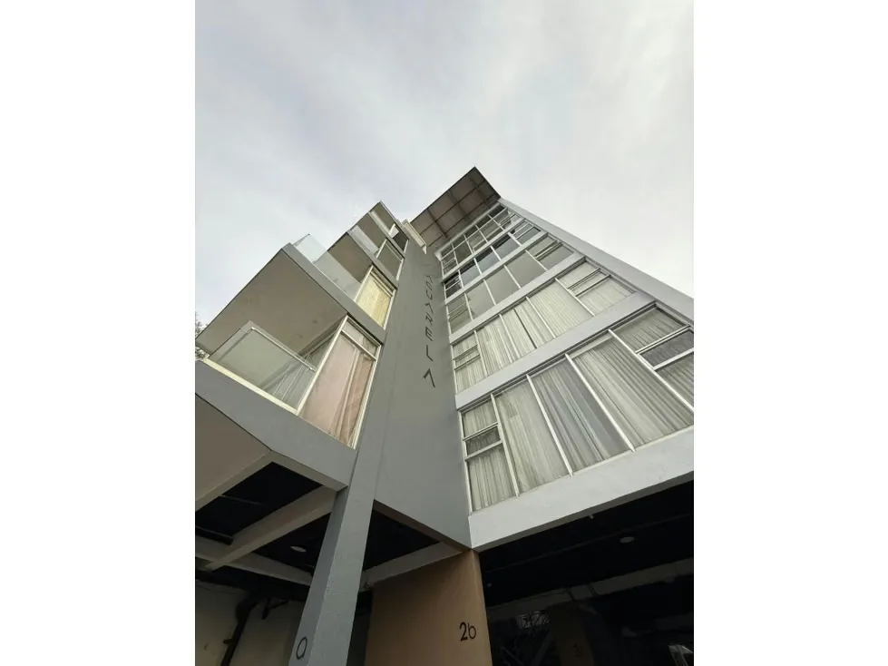 Espacioso y cómodo apartamento ubicado en el exclusivo condominio Acuarela en Pavas. Cuenta con 3 habitaciones, la principal con ...