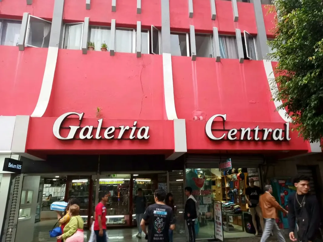 Venta de local en Galería Central, Avenida Central.