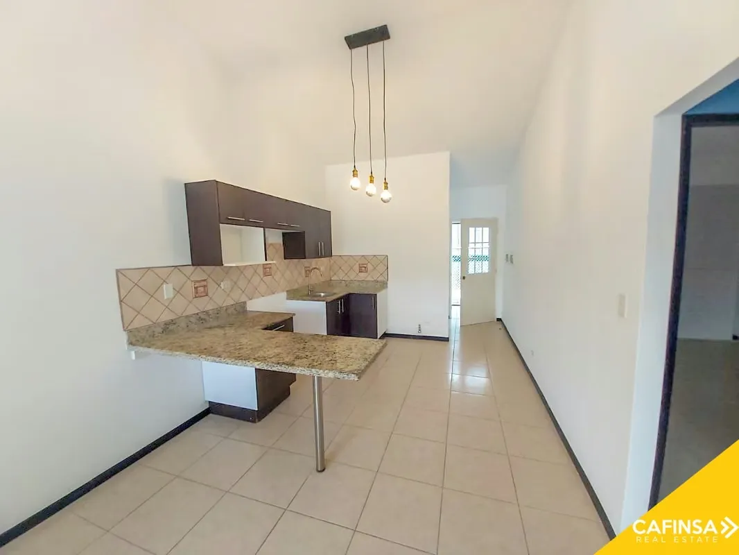 Casa de 2 habitaciones ,Alquiler, Concasa