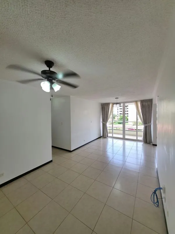Apartamento de 2 habitaciones , Alquiler, Concasa