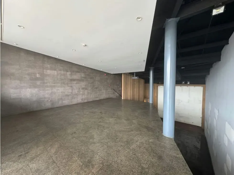 Alquiler Local Exclusivo Para Restaurante con Terraza en Plaza Antares, San Pedro. — photo 4