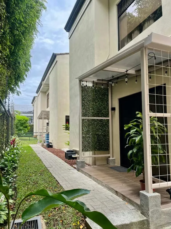 FOR RENT - 1 BEDROOM FULLY FURNISHED BOUTIQUE APARTMENT - PINARES - CURRIDABAT