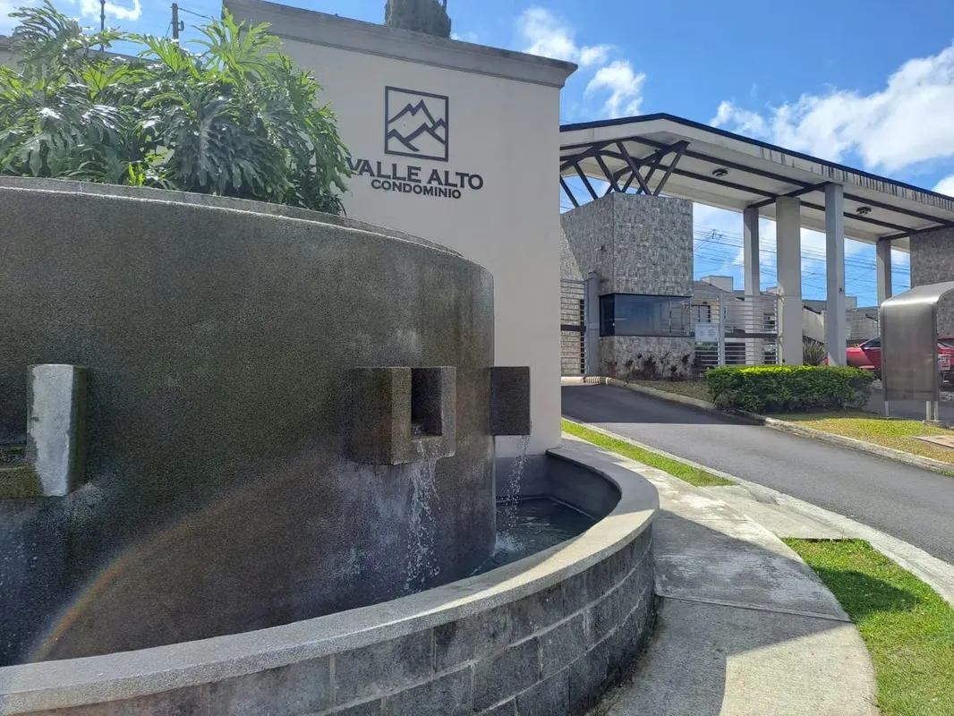 VENTA CONDOMINIO  VALLE ALTO  MATA PLATANO GUADALUPE