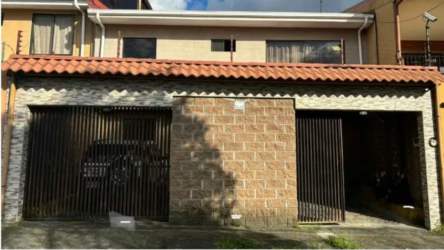Venta de Casa en Residencial en Zapote