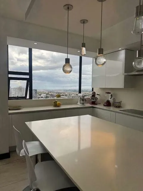 Penthouse de Ensueño en Sabana: 420 m2, 4 habitaciones, cuarto de servicio Vistas Inolvidables y Finos Acabados. Descubre la amplitud y el diseño exquisito de este impresionante ... — photo 2