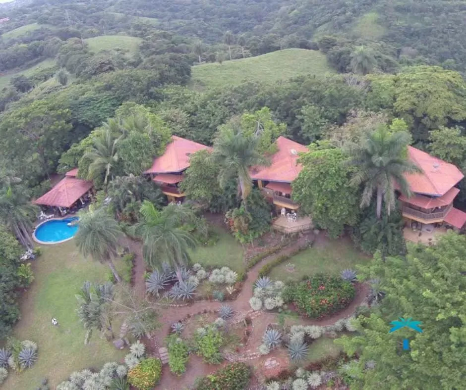 Quinta Exclusiva en Esparza – Inversión Perfecta con Potencial Residencial o Turístico