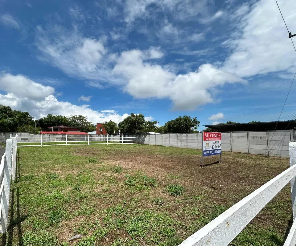 IN A BUSINESS LOCAL? We bring you this amazing and super choice of land for sale to build the place of your dreams located in Turrucares de Alajuela