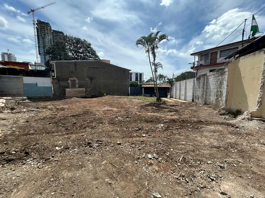 LOT located in the González Lahmann neighborhood, San José — photo 3