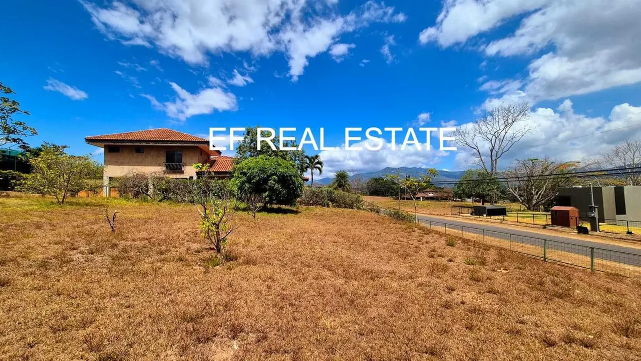 En venta – Terreno en Hacienda Los Reyes, La Guácima