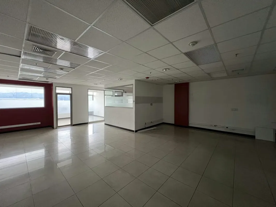 OFFICES FOR RENT IN A BUILDING WITH STRATEGIC LOCATION (ZAPOTE, SAN JOSE) — photo 3