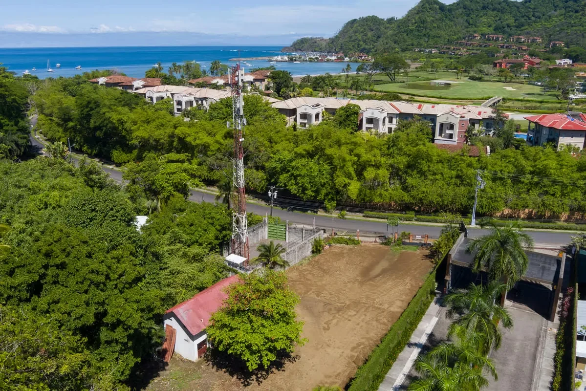 Se VendeTerreno Residencial-Comercial en Herradura