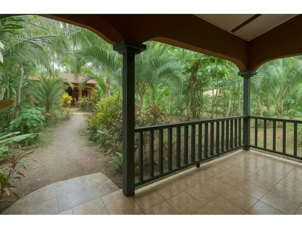 Beautiful house for sale in private community - near Playa Jacó and Playa Azul