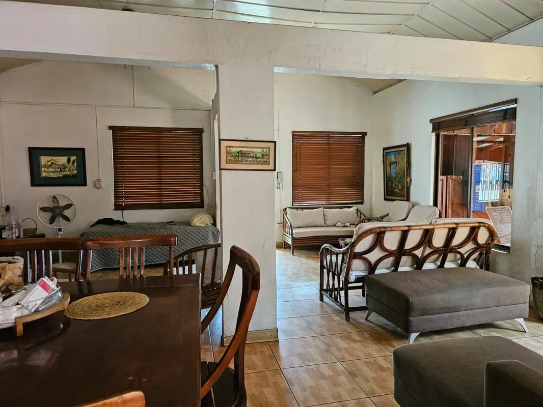 Beautiful house for sale just 50 meters from the beach in Puntarenas. This opportunity is yours to own your own home on ...