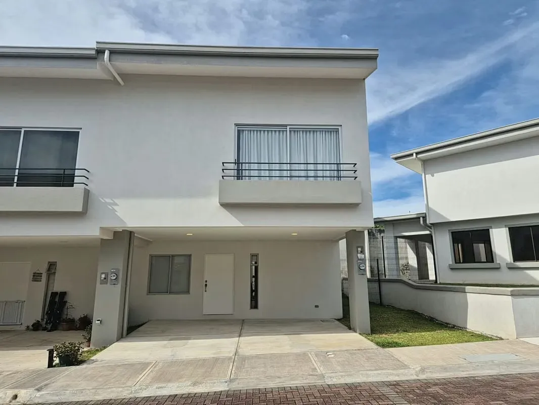 CASAS DE 2 PLANTAS, CONDOMINIO SANTA BARBARA AVENUE, HEREDIA SANTA BARBARA, COD SBA-120