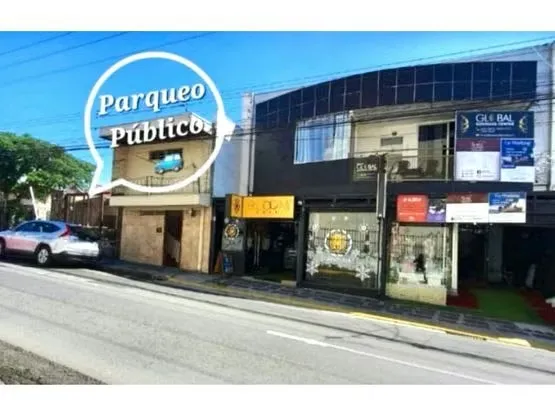 BUILDING FOR SALE WITH 10 RETAIL UNITS AND 1 APARTMENT, HEREDIA CENTER
