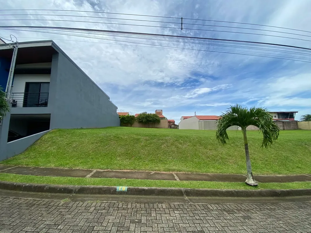 Lote en venta Lomas del Bosque