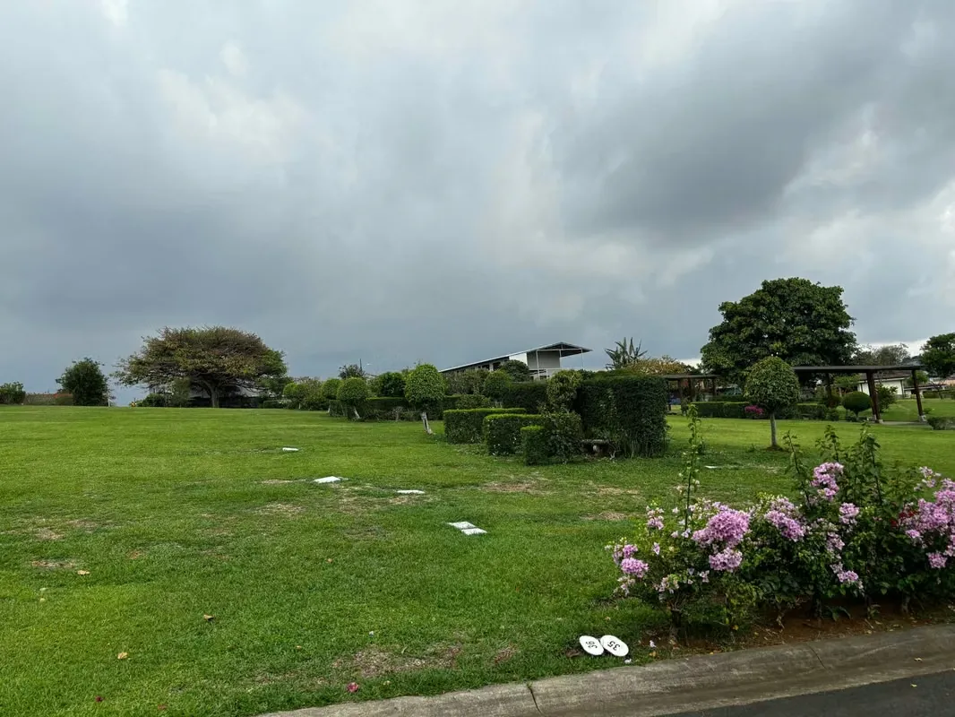 Take the opportunity to acquire your holy field for a future, surrounded by gardens.