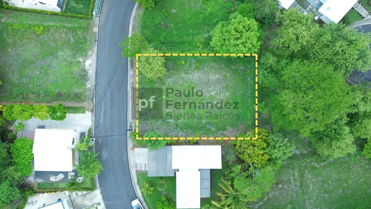insert m²] | Frontage: 21m