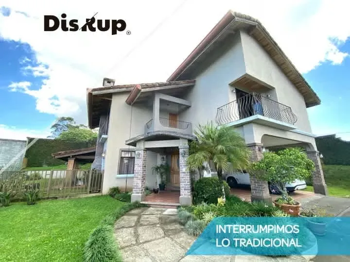 Beautiful 5-bedroom house for sale in a condominium. Mata de Plátano, Goicoechea