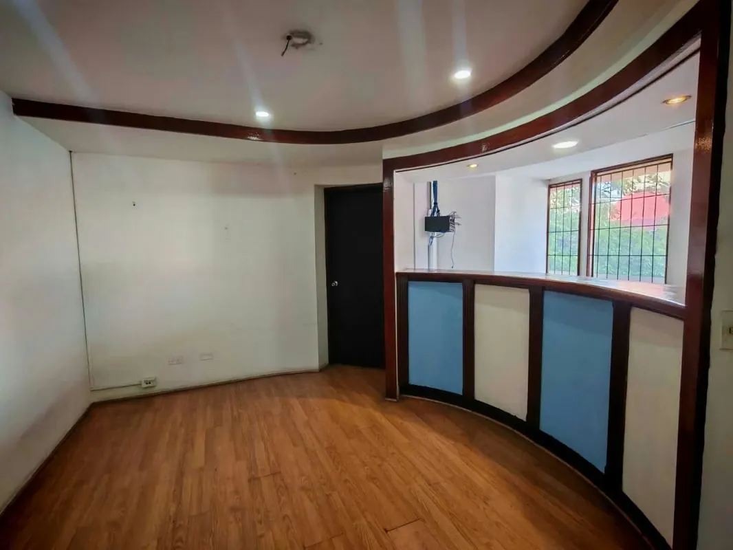 Investment Opportunity: Office for Sale in Barrio Mon, San José — photo 4