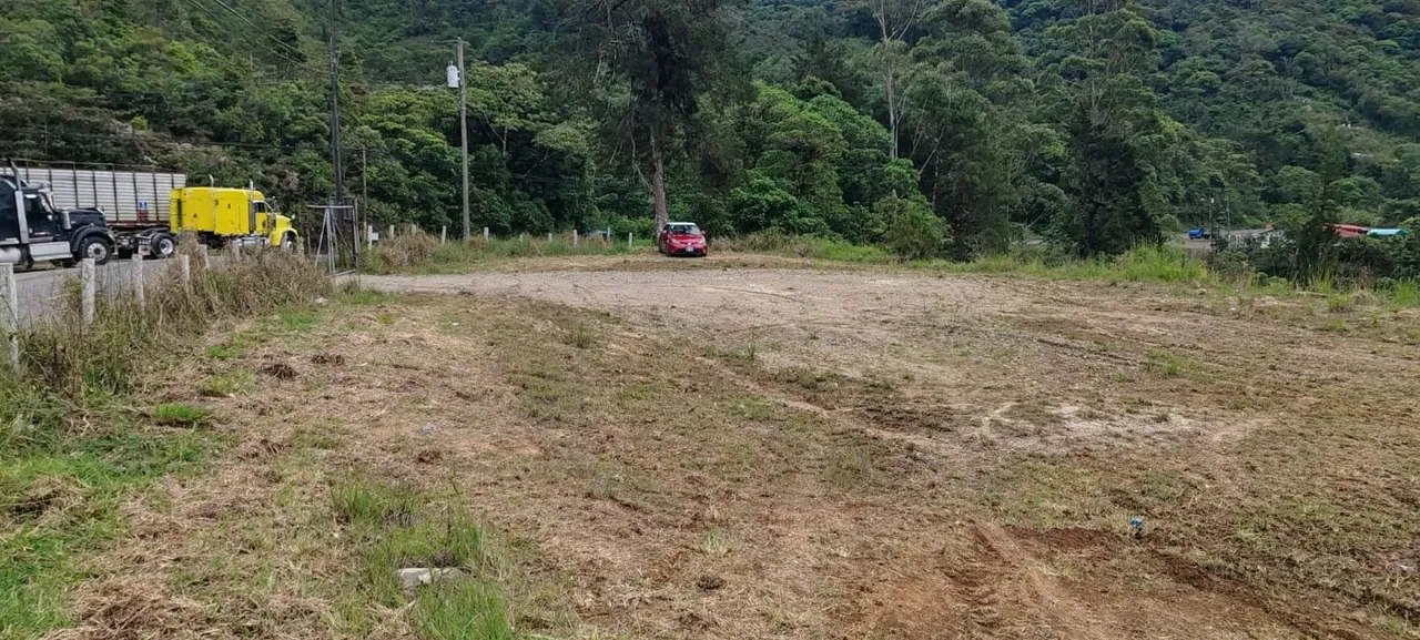 La Cangreja de El Guarco, se alquila predio a la entrada a La Estrella, sobre el cruce en la Interamericana. Acceso electricidad, agua potable e internet de banda ancha. — photo 5
