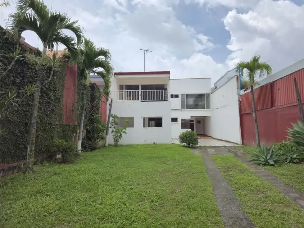 Propiedad en venta en el sector de Barrio Escalante, fuera de la zona de alto congestionamiento para de parqueo en ...