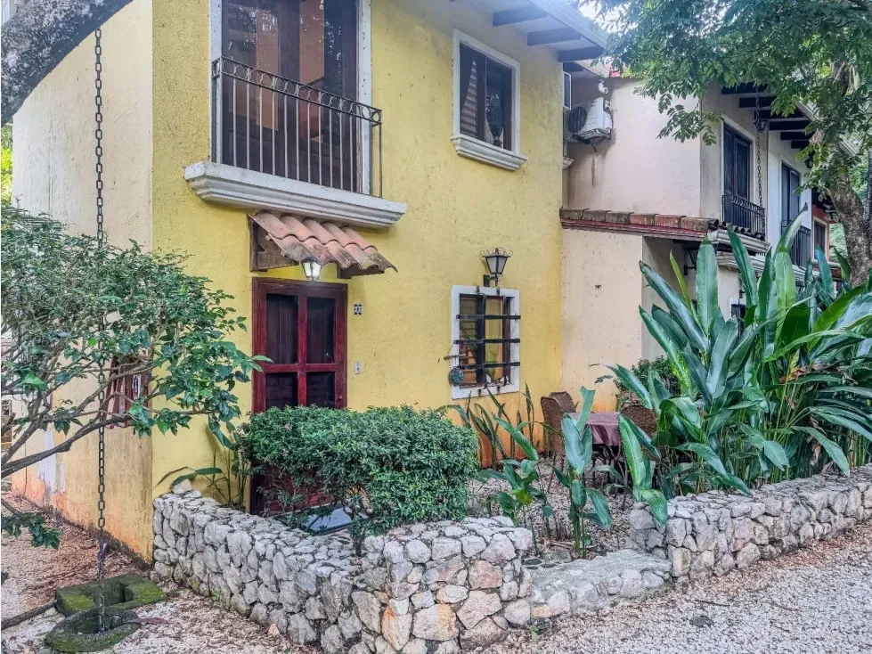 Enjoy a relaxing stay in this charming 2-bedroom vacation home located in Black Stallion, Tamarindo, a peaceful ...