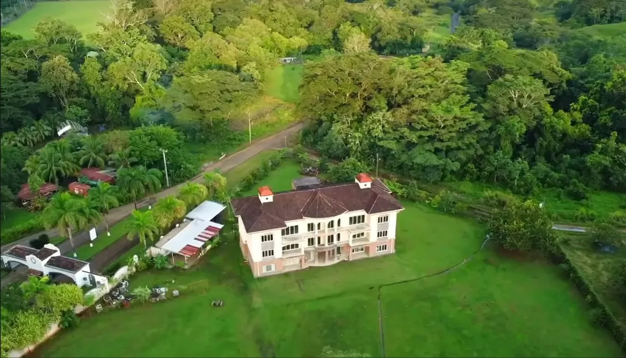 Lote en Venta con Vista al Mar y Montañas Columbus Heights