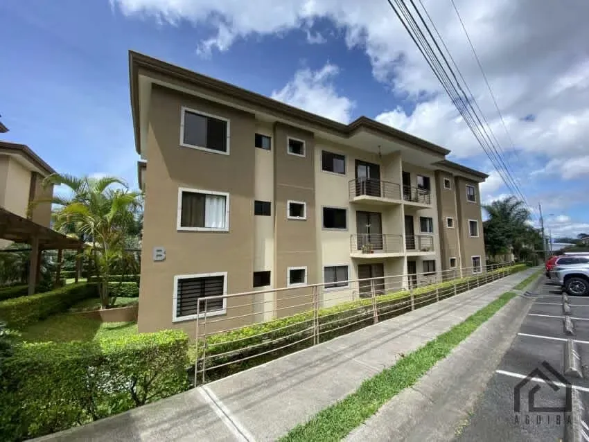 Beautiful Third Floor Apartment in the Torres del Sol Condominium in Tres Ríos