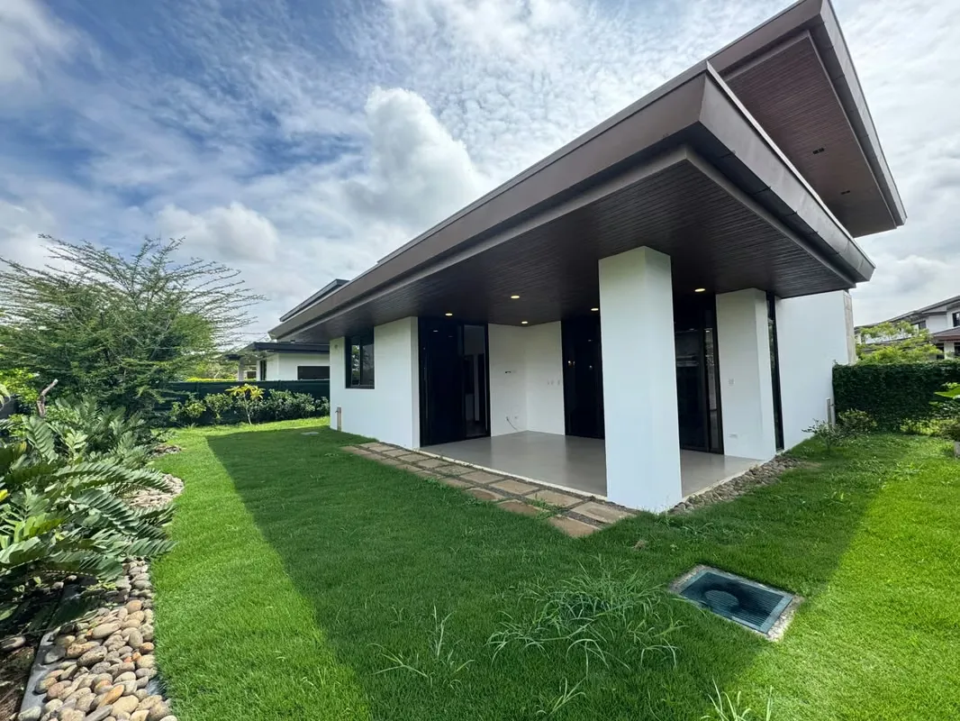 HOUSE FOR RENT IN GUÁCIMA