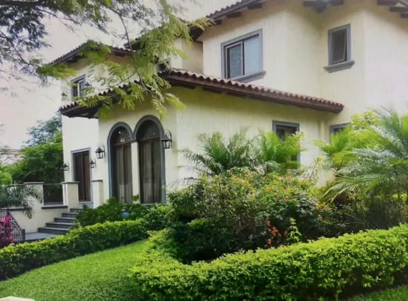 LUXURY HOUSE CALGARY FOR SALE – VILLA REAL, SANTA ANA*