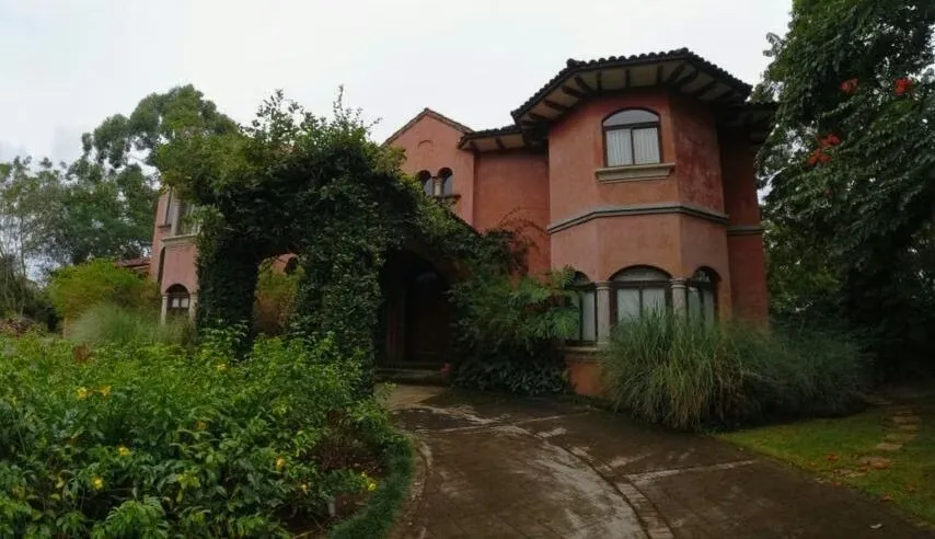 HOUSE FOR SALE IN SANTO DOMINGO, HEREDIA – GATED COMMUNITY | 5 BEDROOMS / 6 BATHROOMS — photo 5