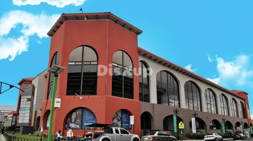 Commercial or office space for rent. Montes de Oca. Plaza San Pedro — photo 5